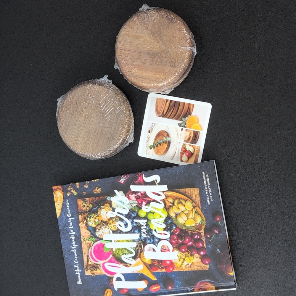 NWT Platters & Boards Cookbook & Set of 4 Acacia Wood Appetizer Plates